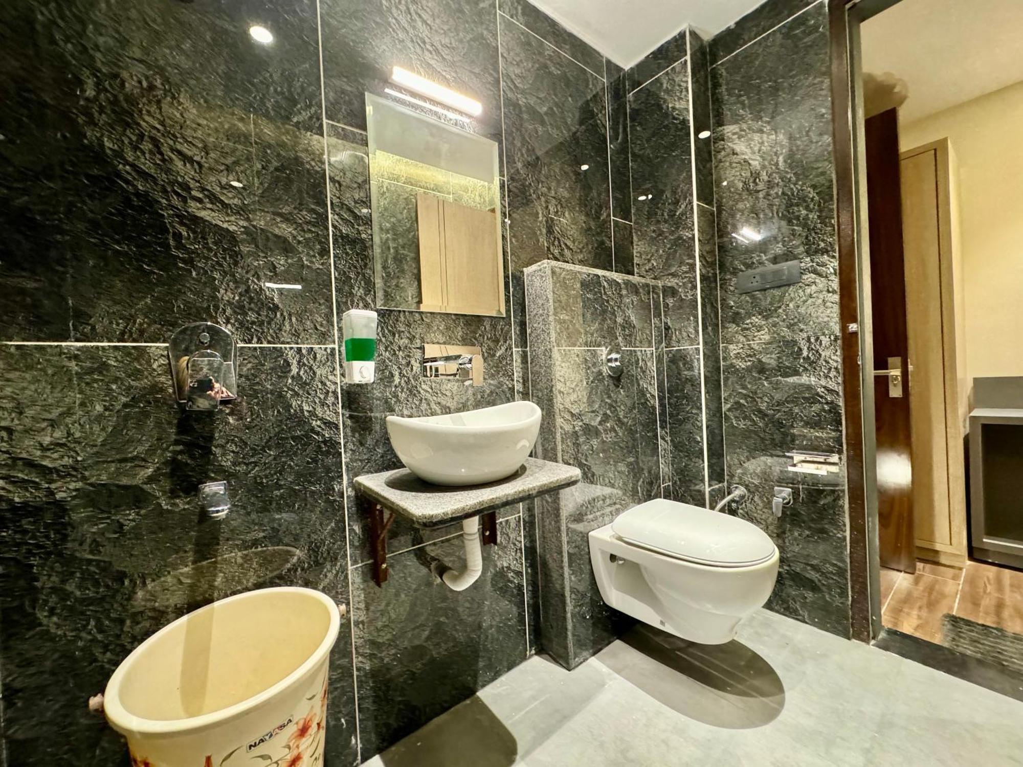 אמריצר Hotel 51 מראה חיצוני תמונה
